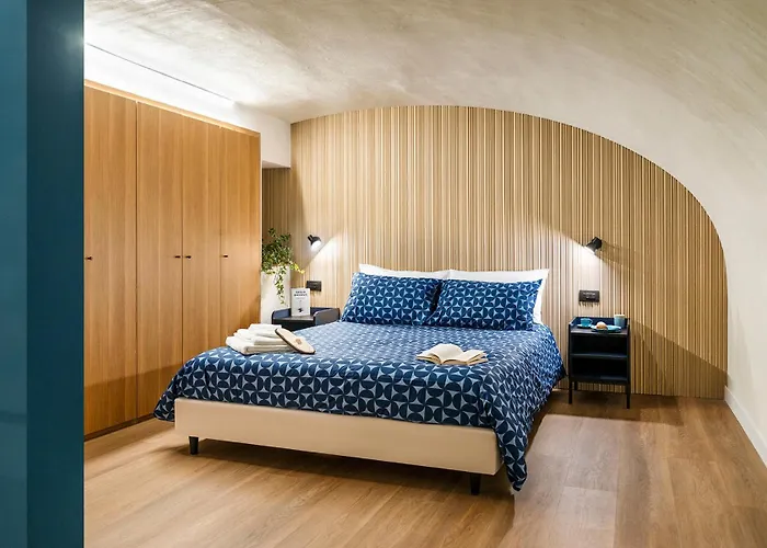 Elena's Flat 나폴리